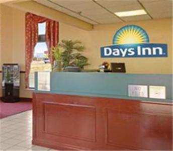 Days Inn By Wyndham Apple Valley Pigeon Forge/Sevierville Extérieur photo